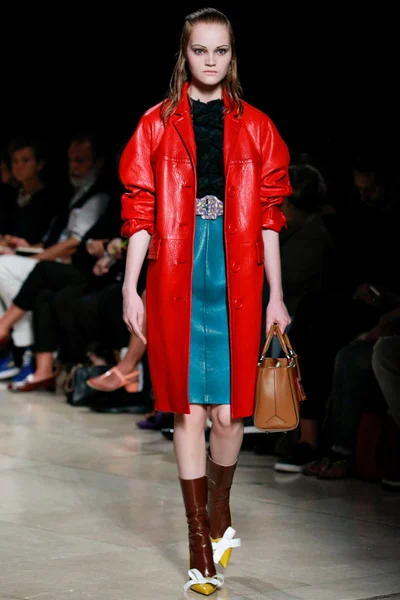 Look 26